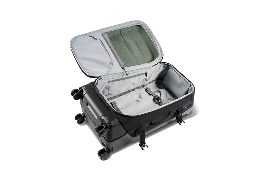 Pelican 4W30 Aegis Check-In 4-Wheel Rolling Hybrid Duffel
