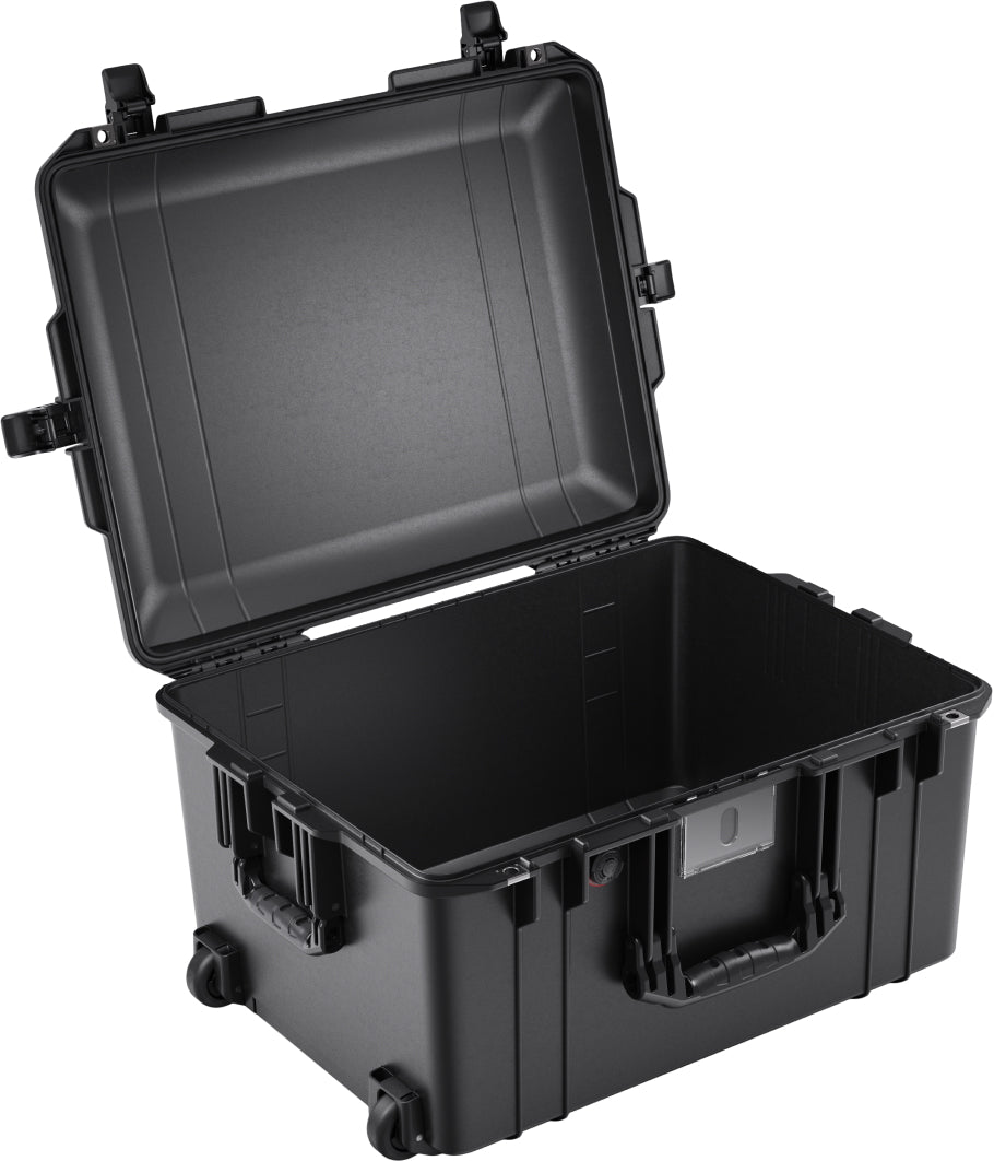 Pelican 1607 Black No Foam UPDATED LATCHES