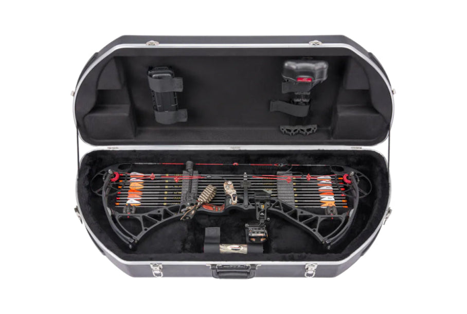 SKB bow case mathews hunter series 4117M back open