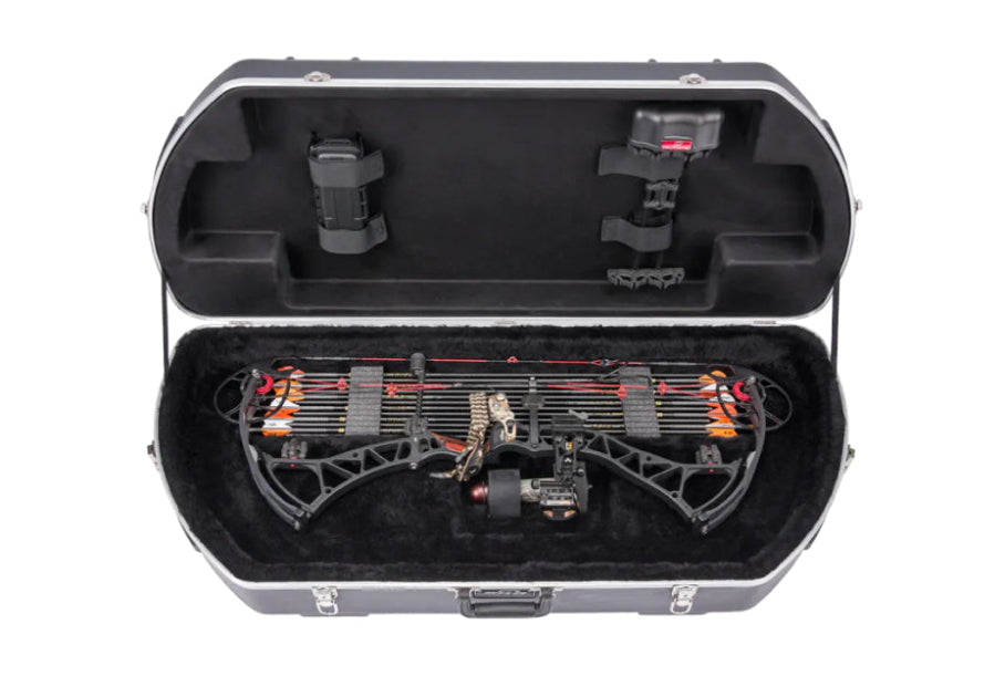 SKB bow case mathews hunter xl series 2SKB 4120M black open
