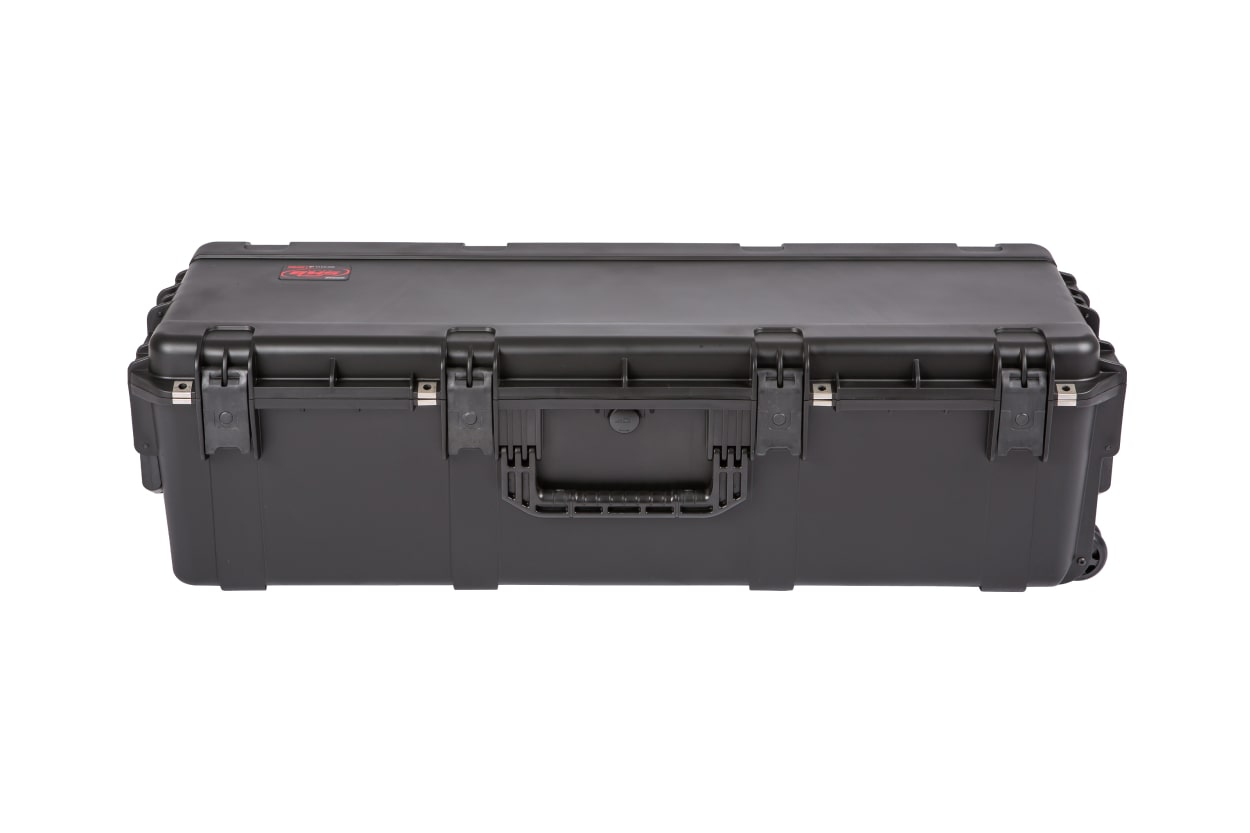 SKB iSeries 4213 Large Watertight Ultimate Ice Fishing Case with Wheels 10" Deep Closed Front