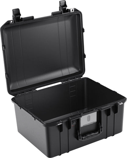 Pelican 1557 Black No Foam UPDATED LATCHES