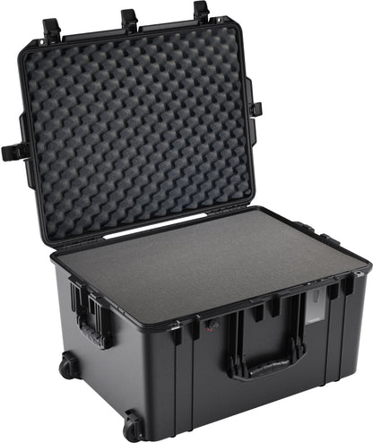 Pelican 1637 Black Foam UPDATED LATCHES